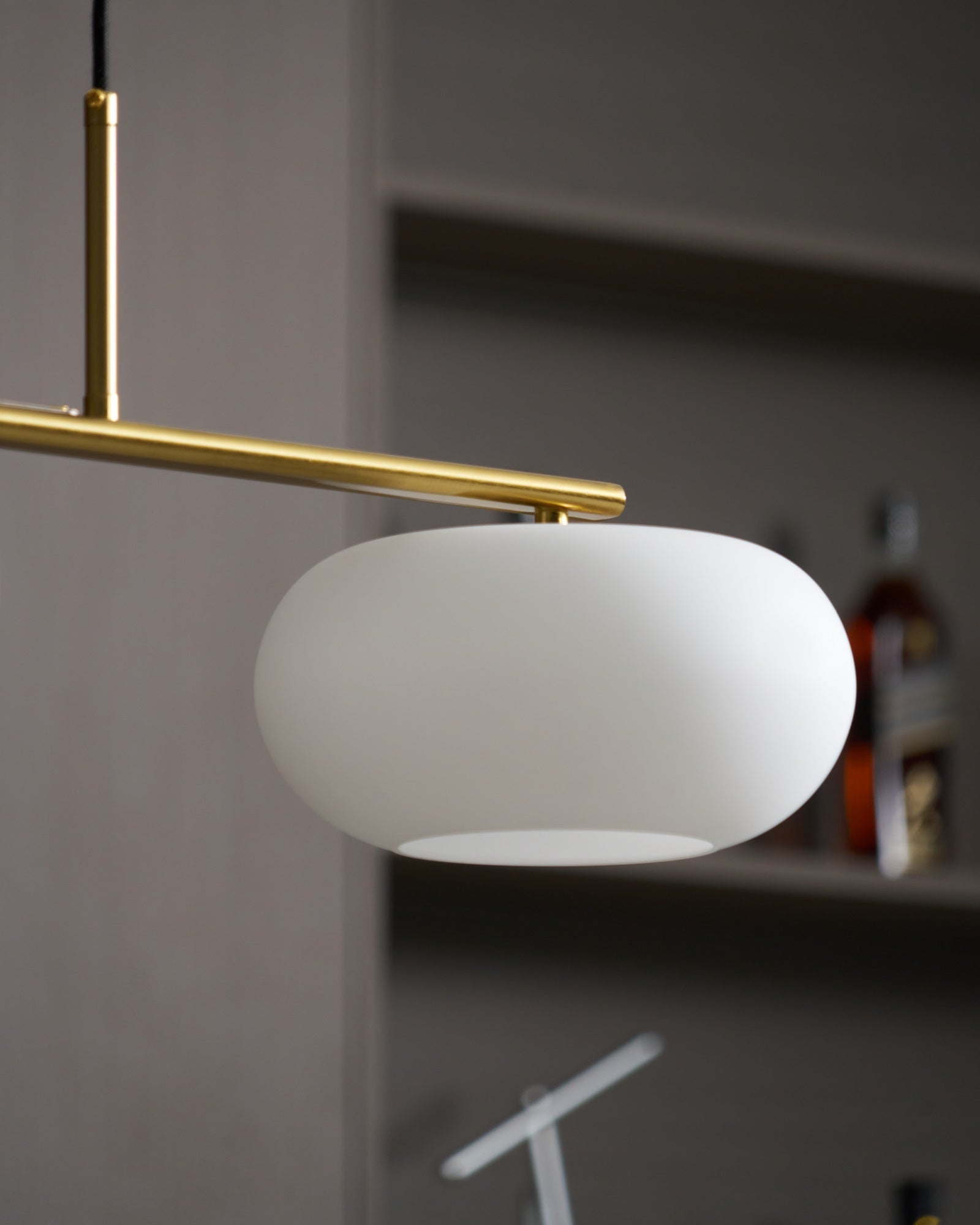Design-Hängeleuchte mit 3 Glaskugelschirmen - Stilvolle Esszimmerbeleuchtung für Tisch und Kücheninsel - Verstellbar 150 cm - Nickel oder Gold - E26/E27 - Lamylie
