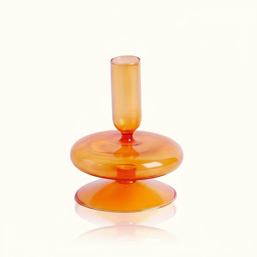 Auravine vas och ljushållare i glas — skulptural, minimalistisk form