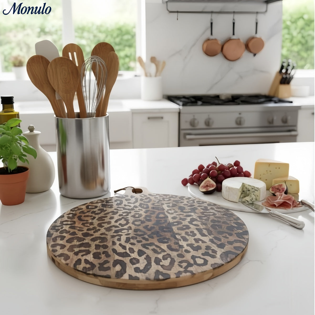 Wooden Serving Board Sapele Wood Round and Square Scandinavian Design for Kitchen and Table - Lamylie