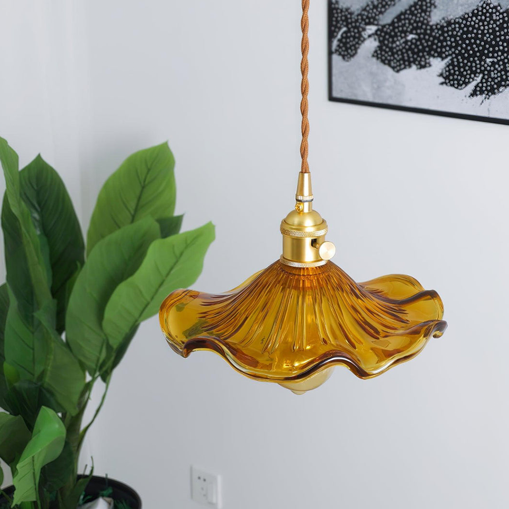 Selene Glas-Pendelleuchte | Hibiskusblüten-Design Messingglas | Hängende Beleuchtung Esszimmer Wohnzimmer Schlafzimmer | E27 Fassung 23-33cm - Lamylie