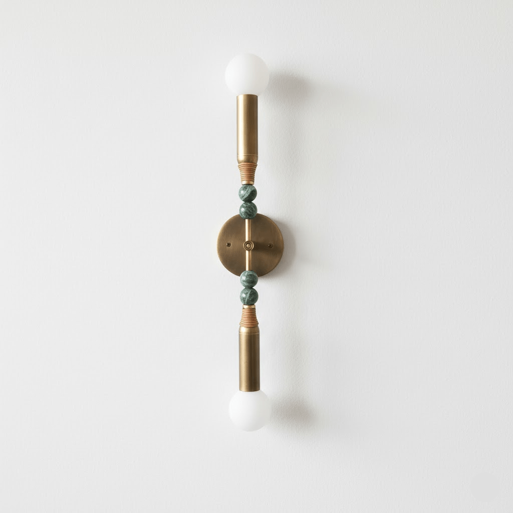 Nástěnná lampa Toam z mramoru a mosazi | design inspirovaný Persepolis se staromosaznou povrchovou úpravou, 18.9 a 27.6 inch – Lamylie