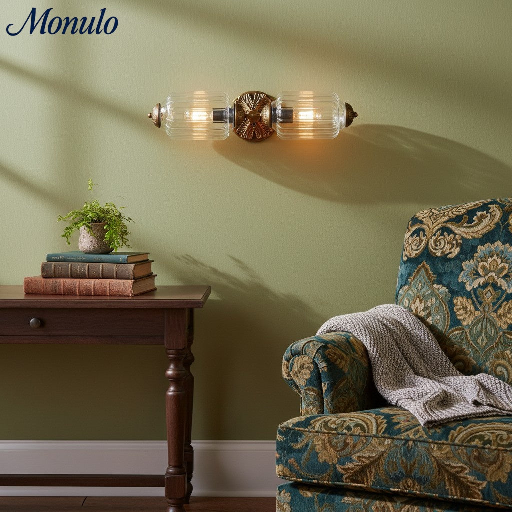 Eloise Vintage Wandleuchte aus Milchglas mit gewelltem Rand - Moderne Akzentbeleuchtung für Bad und Schlafzimmer