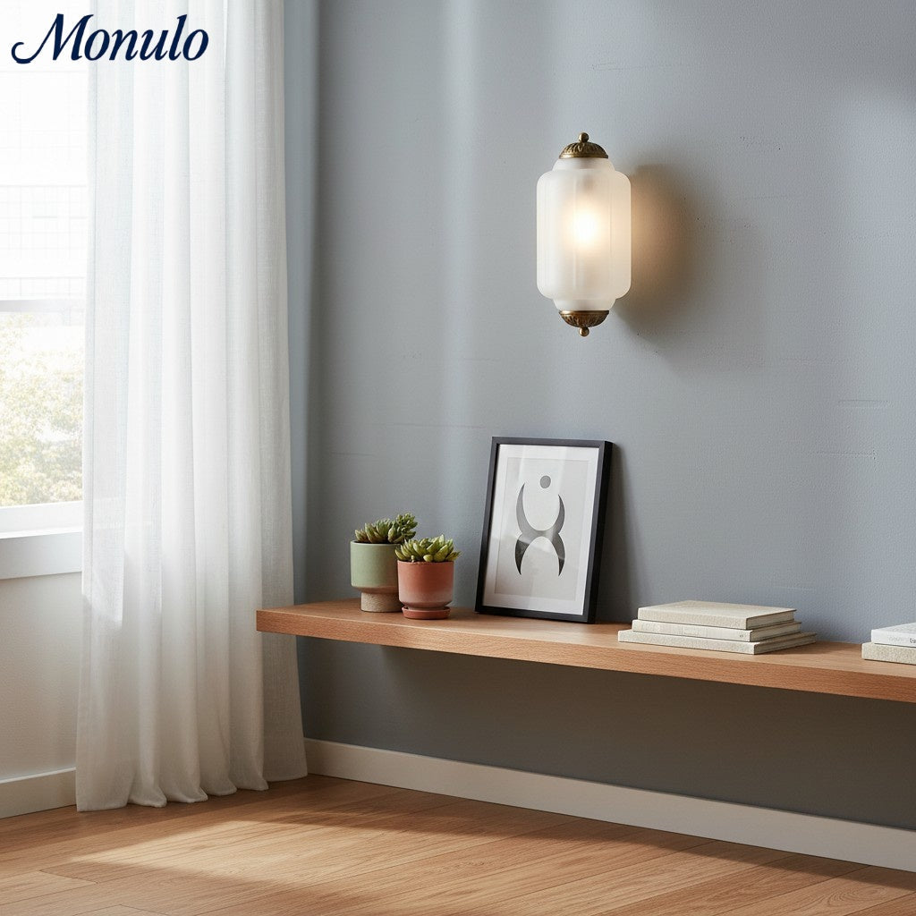 Eloise Vintage Wandleuchte aus Milchglas mit gewelltem Rand - Moderne Akzentbeleuchtung für Bad und Schlafzimmer