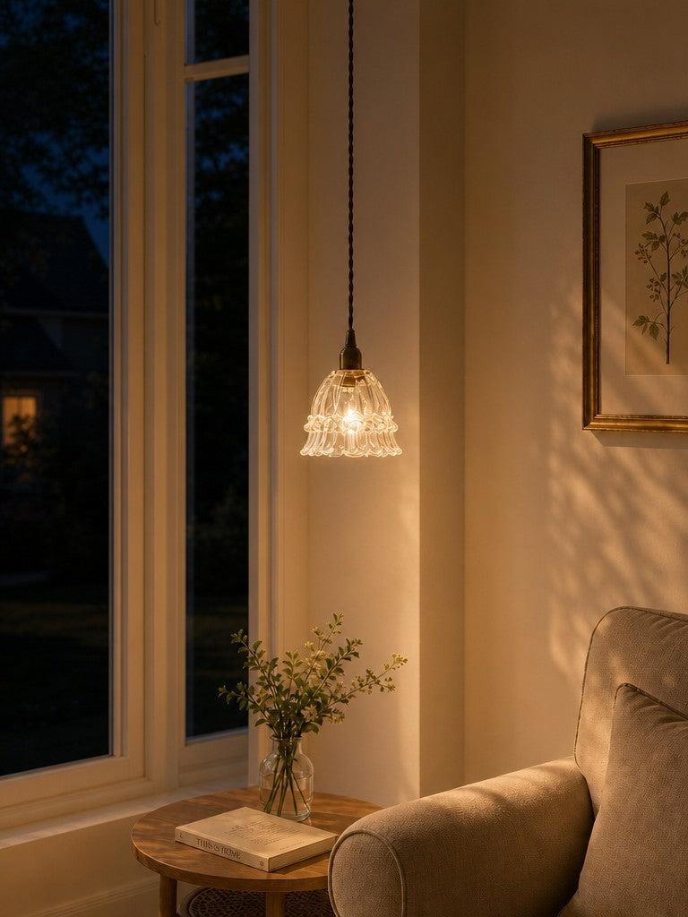 Französische Landhaus-Pendelleuchte Glasschirm Quallen-Design Transparent oder Bernstein mit Walnussgriff Ambientebeleuchtung Esszimmer Elegante Deckenlampe - Lamylie