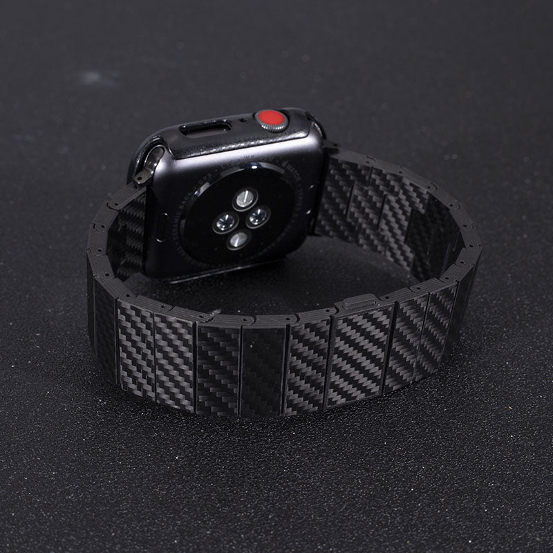 Řemínek AeroWeave pro Apple Watch z uhlíkových vláken — aramidový kryt