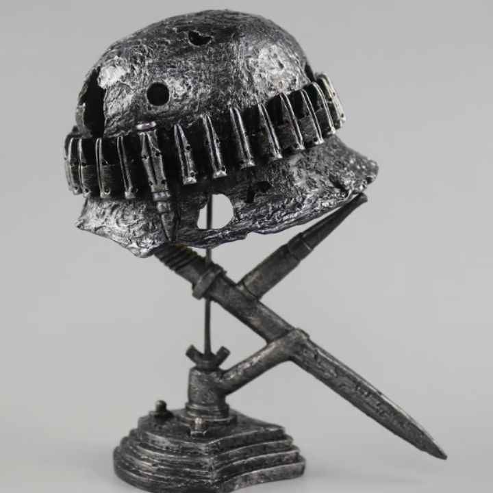 Vintage Helmet Lamp - Illuminate Your Home with Historical Charm - Lamylie