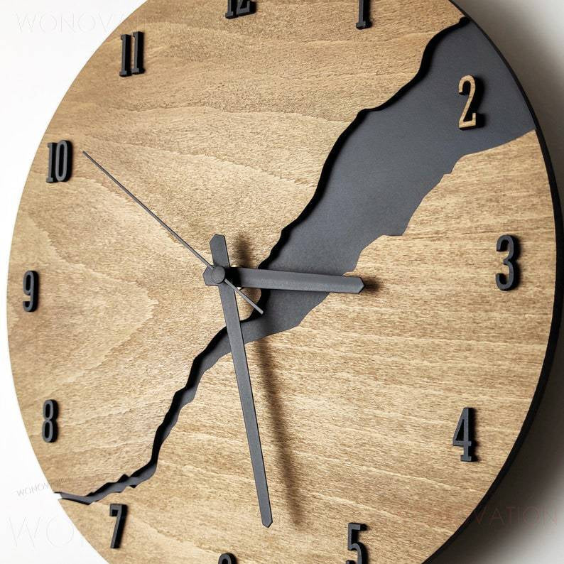 Väggklocka i trä, 30x30 cm, med sifferdisplay eller linjeindelning, naturlig design för vardagsrum, kök och kontor, skandinavisk stil, minimalistisk klocka – Lamylie