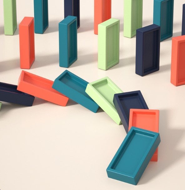 Train électrique pour un plaisir sans fin avec les dominos - Lamylie