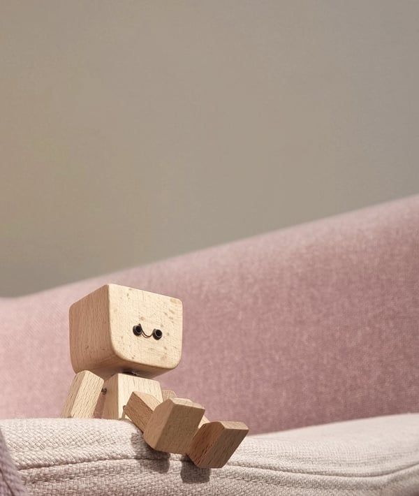 SwayMate — Handcrafted Joy That Moves With Your Mood - Lamylie