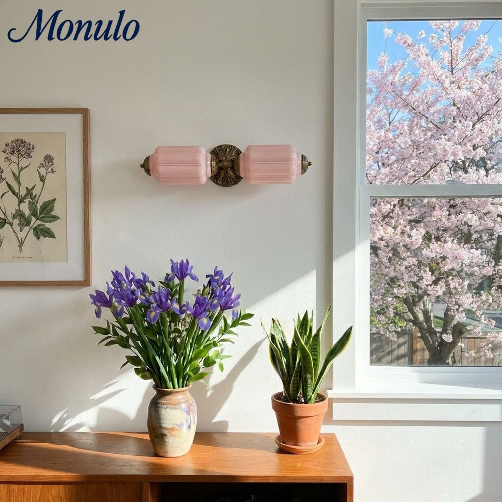Eloise Vintage Wandleuchte aus Milchglas mit gewelltem Rand - Moderne Akzentbeleuchtung für Bad und Schlafzimmer