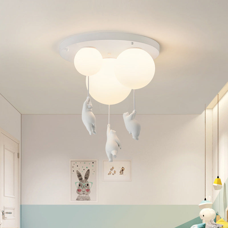 Lampe de plafond LED ballon CosmoNest — Motif d’ours suspendu, accents de ballons éclatants