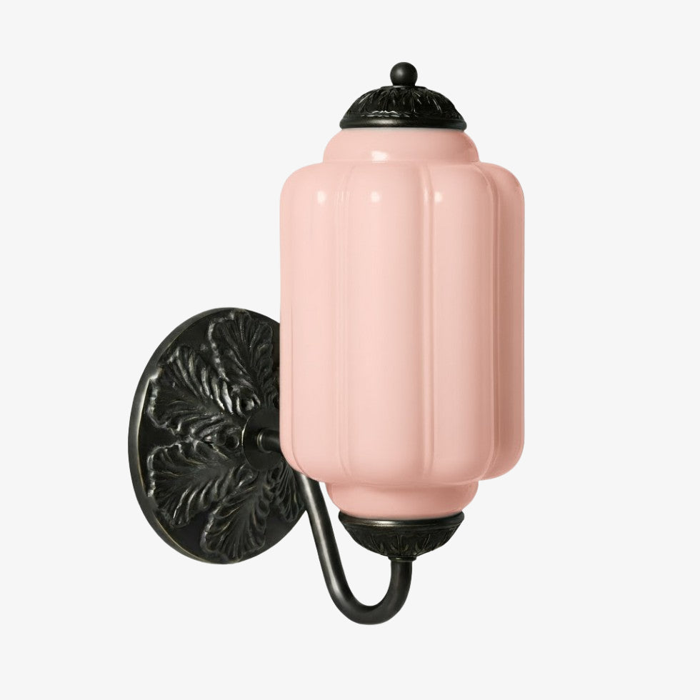 Eloise Vintage Wandleuchte aus Milchglas mit gewelltem Rand - Moderne Akzentbeleuchtung für Bad und Schlafzimmer