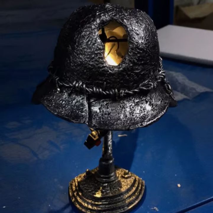 Vintage Helmet Lamp - Illuminate Your Home with Historical Charm - Lamylie