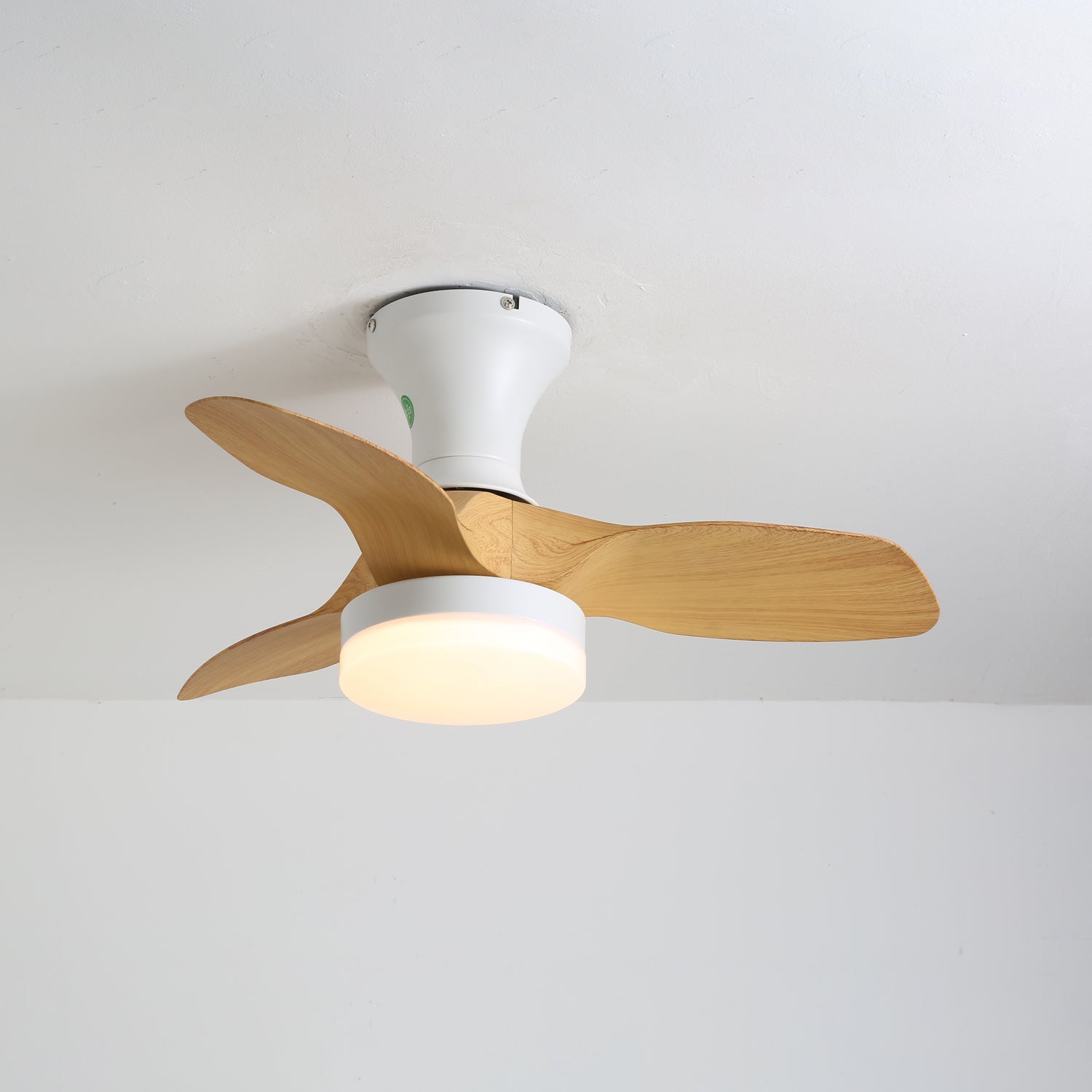 Ventilateur de plafond scandinave avec éclairage | Lampe-ventilateur minimaliste en bois et blanc - Lamylie