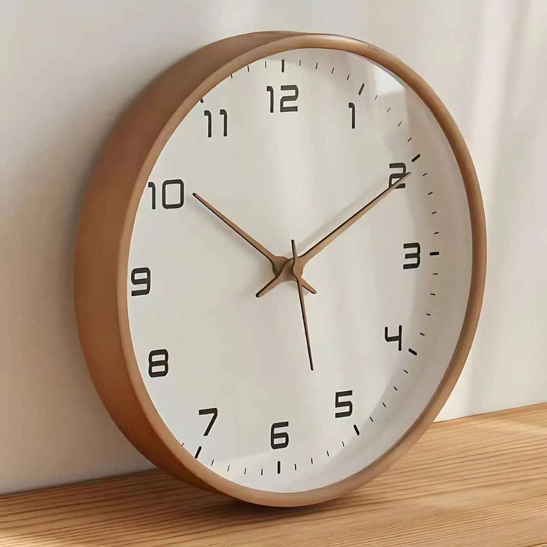 Wanduhr aus Holz mit leisem Uhrwerk im skandinavischen Design Ø25 cm Ø30 cm in natürlicher Holzoptik, leises Quarzuhrwerk, Wohnzimmer, Schlafzimmer – Lamylie