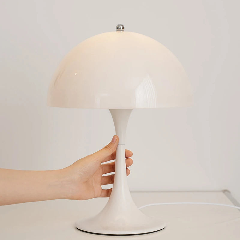 NovaMush Vintage-Pilz-Tischlampe — Kompakte Kuppelform, gerichtetes Licht