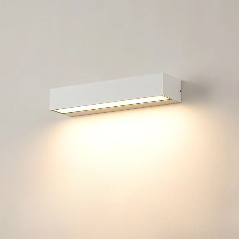 LED线性壁灯，金属与亚克力材质，白色｜现代灯带，20cm、30cm、50cm｜浴室、卧室、客厅照明｜镜前灯｜防水IP44｜中性光、暖光、冷光 - Lamylie