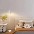 LumaNova nordisk LED-gulvlampe — oppladbar, dimbar, berøringsstyrt