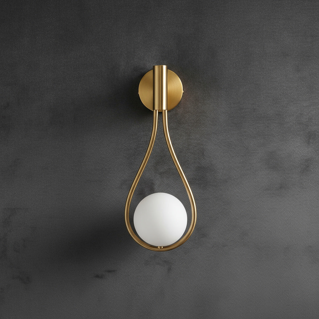 Moderne Scandinavische wandlamp met metalen afwerking - Lamylie