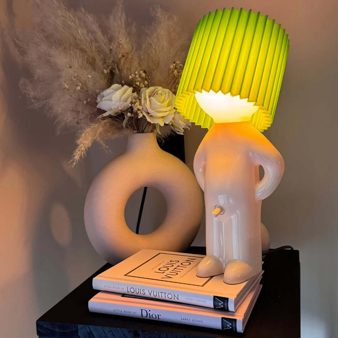 Die kühnste Nachttischlampe der Welt - Lamylie
