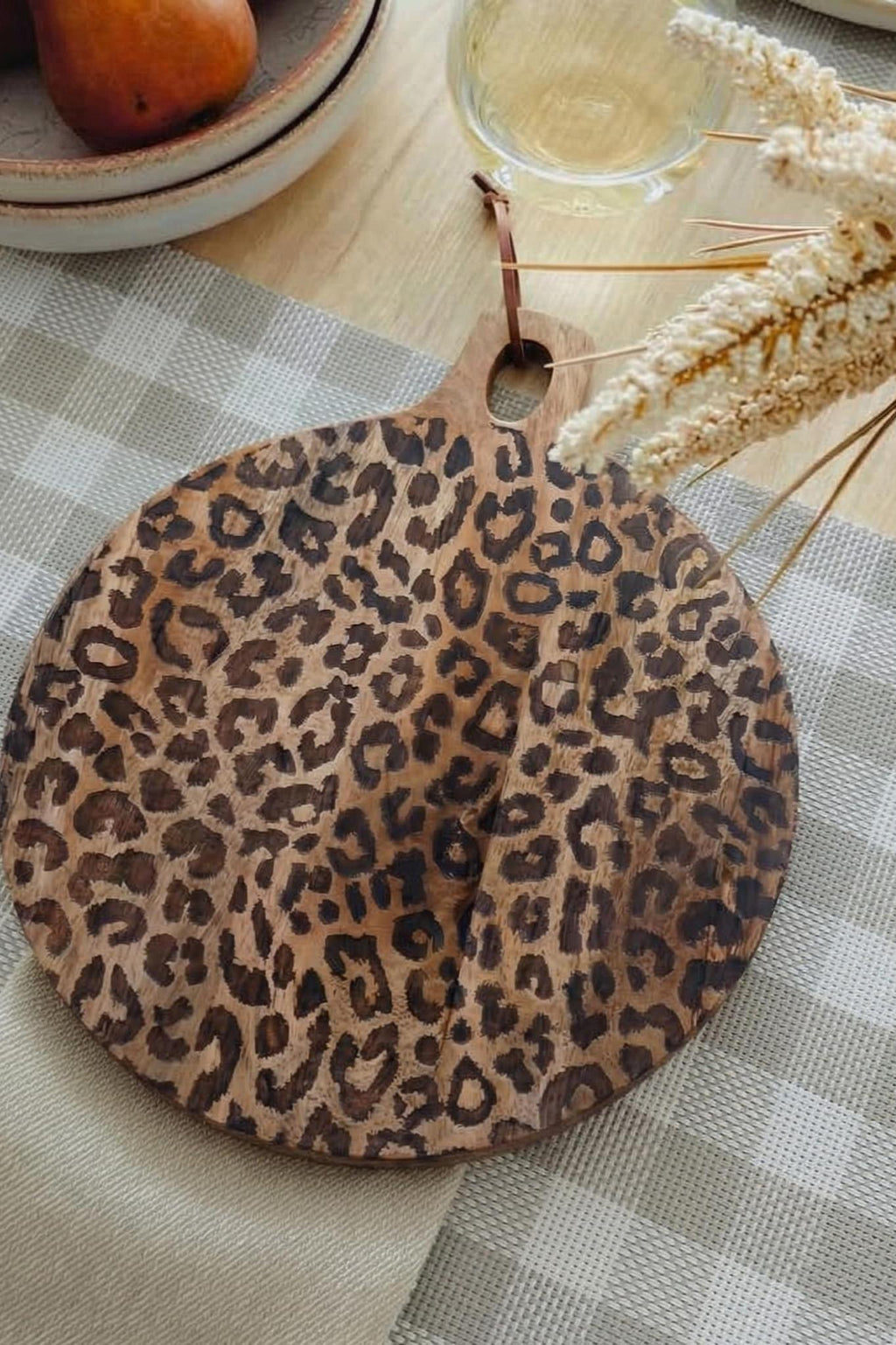 Wooden Serving Board Sapele Wood Round and Square Scandinavian Design for Kitchen and Table - Lamylie