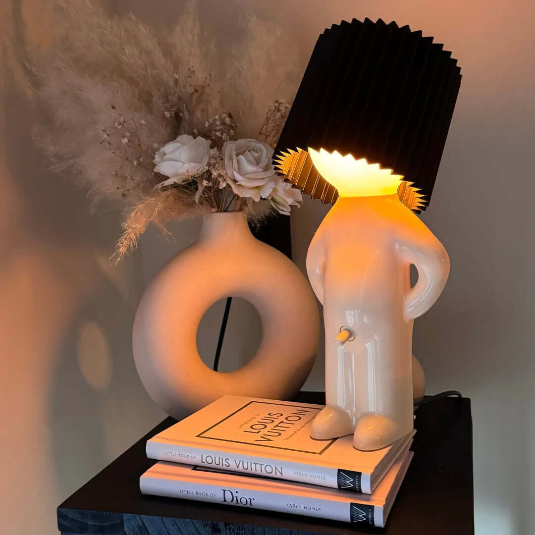 Die kühnste Nachttischlampe der Welt - Lamylie