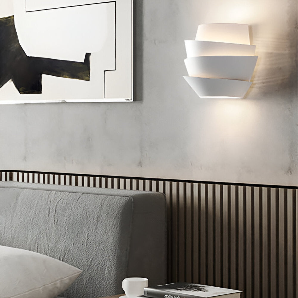 Wandlampe mit zwei Spotlights – Gemütliche, geschichtete Beleuchtung für dein Zuhause - Lamylie