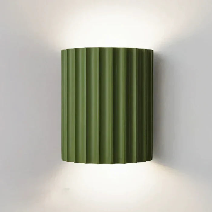 Wandlampe aus Harz mit geriffeltem Schirm – zeitgenössisches Innendesign - Lamylie