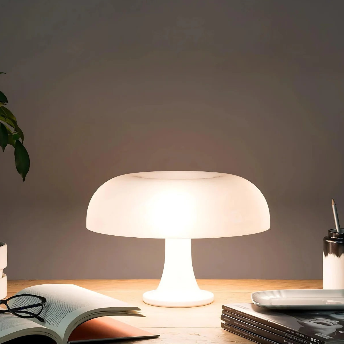 Bauhaus Desk Lamp Vintage Dome – Gentle Illumination in Classic Style - Lamylie