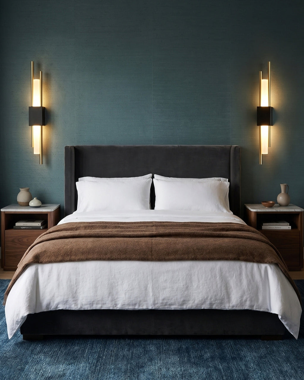 Skandinavische Minimalistische Wandleuchte | Modernes vertikales Design mit gerichteter LED-Beleuchtung | Schwarz Gold - Lamylie
