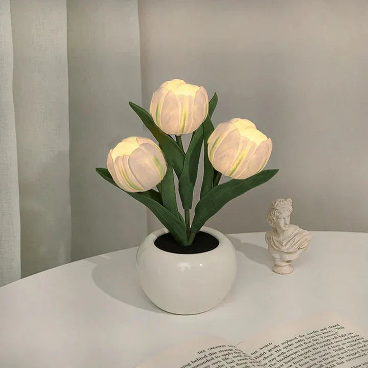 Tulip LED Desk Lamp in Ceramic Vase – Warm Ambient Light - Lamylie