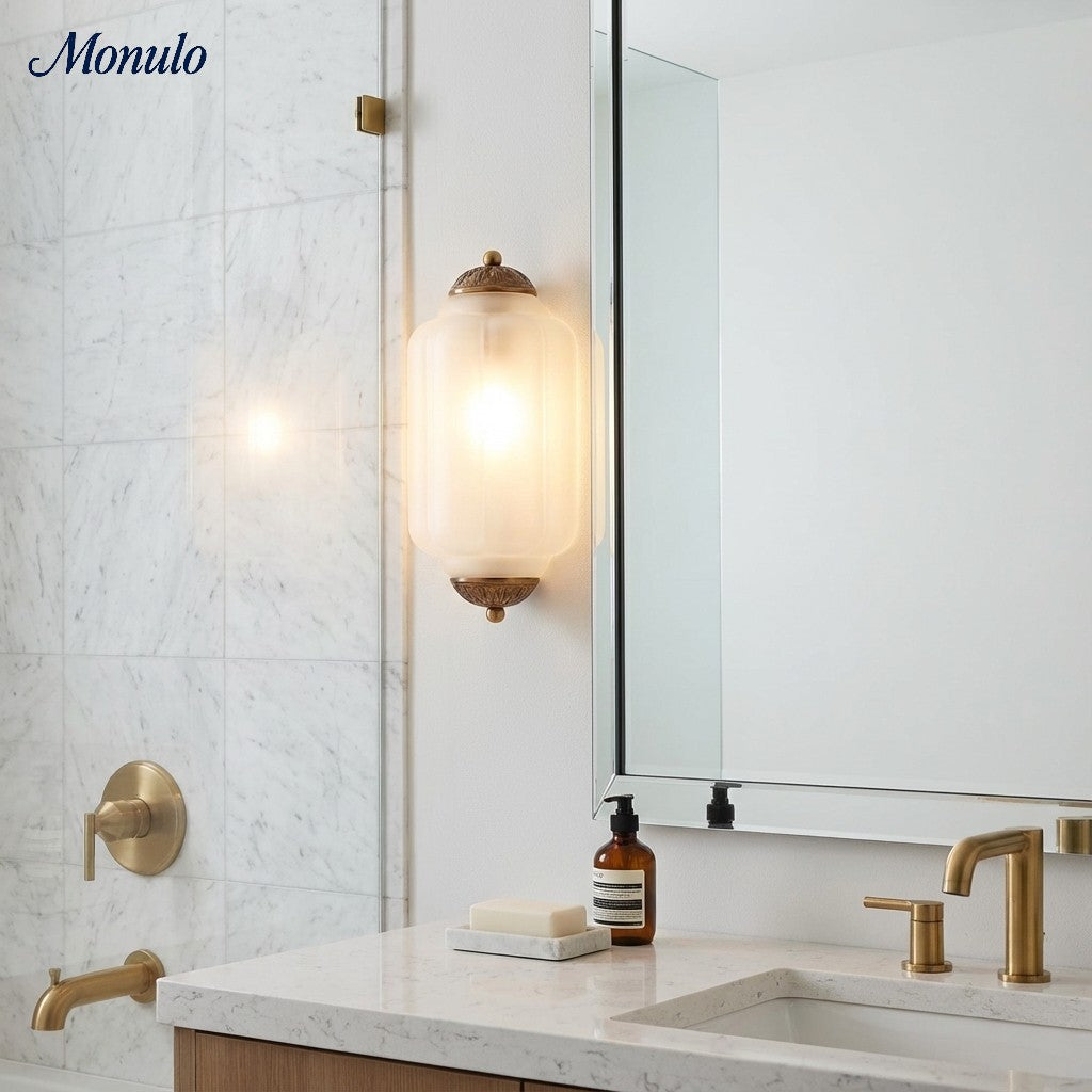 Eloise Vintage Wandleuchte aus Milchglas mit gewelltem Rand - Moderne Akzentbeleuchtung für Bad und Schlafzimmer