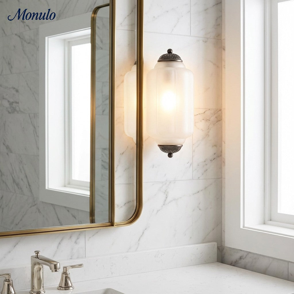Eloise Vintage Wandleuchte aus Milchglas mit gewelltem Rand - Moderne Akzentbeleuchtung für Bad und Schlafzimmer