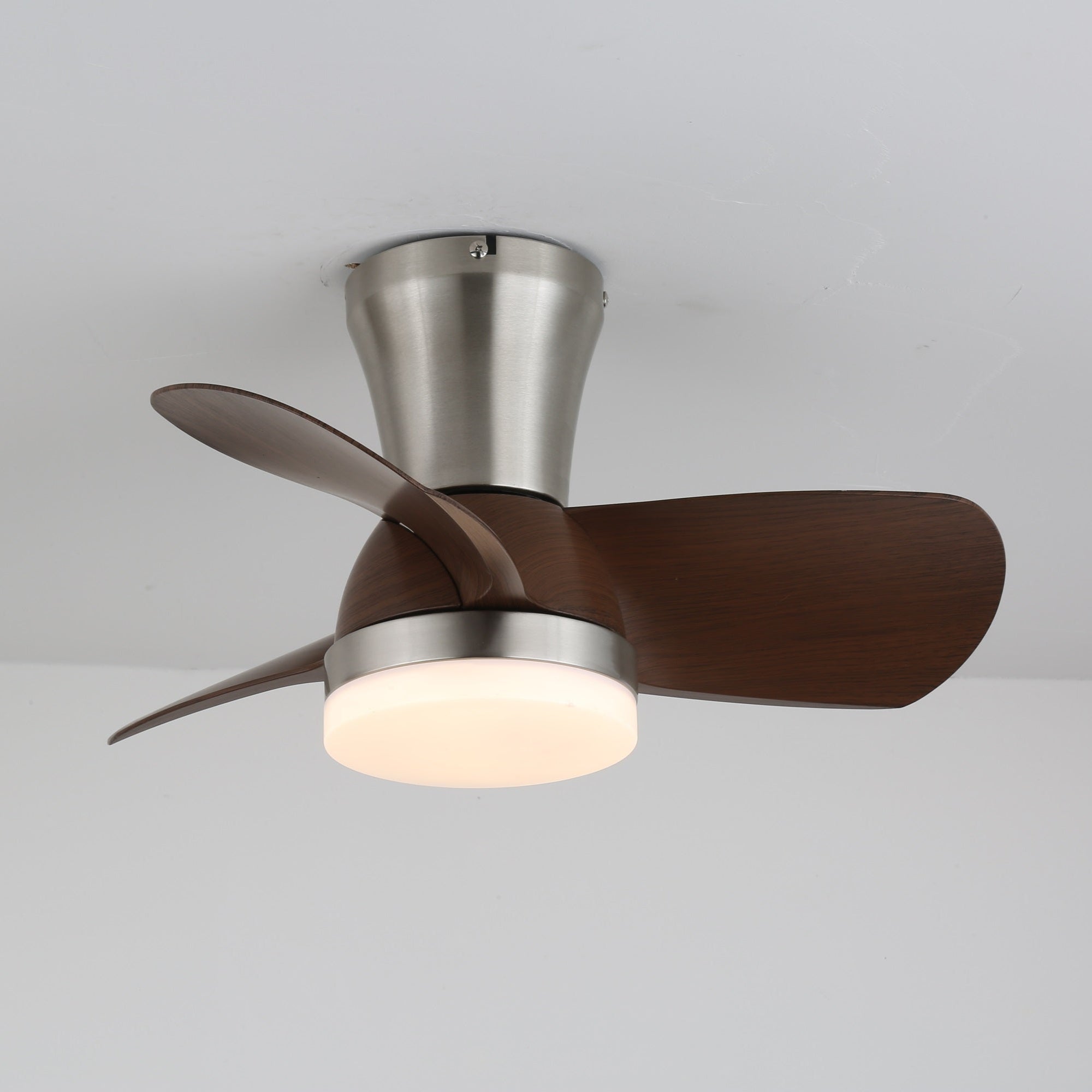 Modern mennyezeti ventilátor LED-világítással és távirányítóval | Skandináv beltéri dizájn - Lamylie