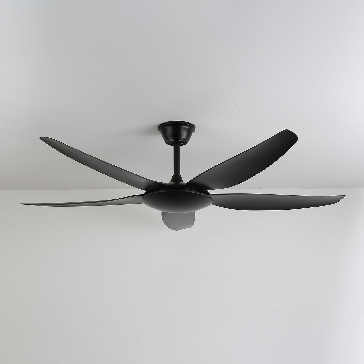 Minimalistinen kattotuuletin valaisimella Ø132 cm — 6 nopeutta ja kaukosäädin – Lamylie