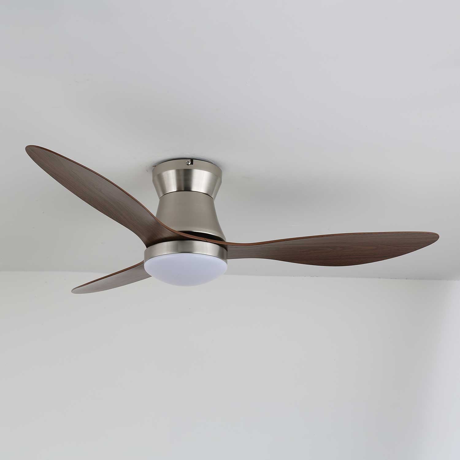 Ventilator de tavan modern Zerath cu iluminare, din lemn și metal | Ø106 cm | 6 viteze | Telecomandă | Motor silențios | Lampă-ventilator pentru dormitor, sufragerie și sufragerie | Lamylie