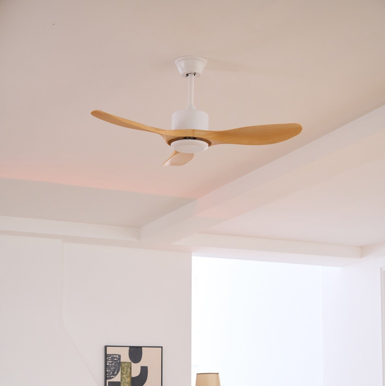 Minimalistinen puinen kattotuuletin, 106–132 cm, kaukosäädin, 5 nopeutta, suunnanvaihdolla varustettu kuparimoottori, AC 110–240 V – Lamylie