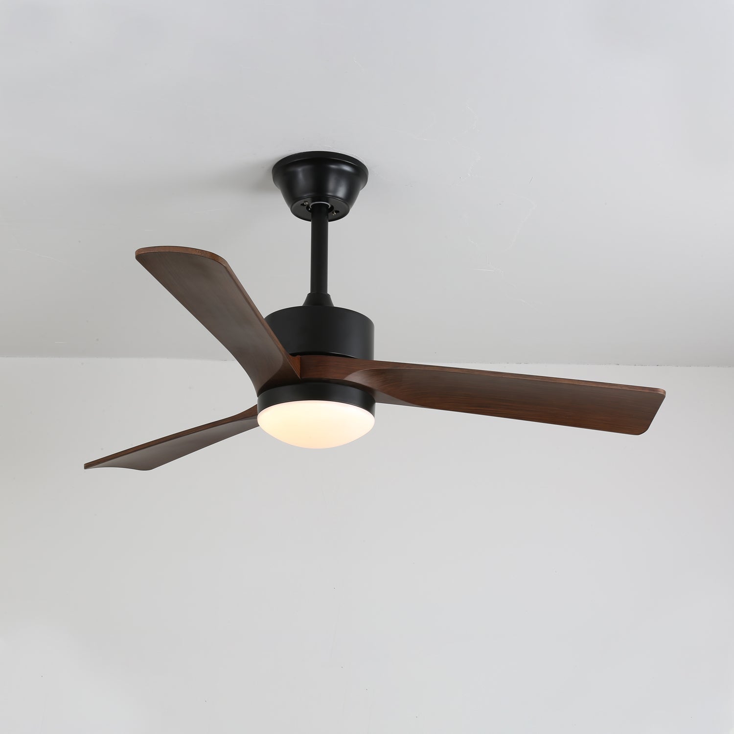 Ventilatore da soffitto moderno con illuminazione | Ventilatore di design Ø132 cm in legno e metallo con lampada LED - Lamylie