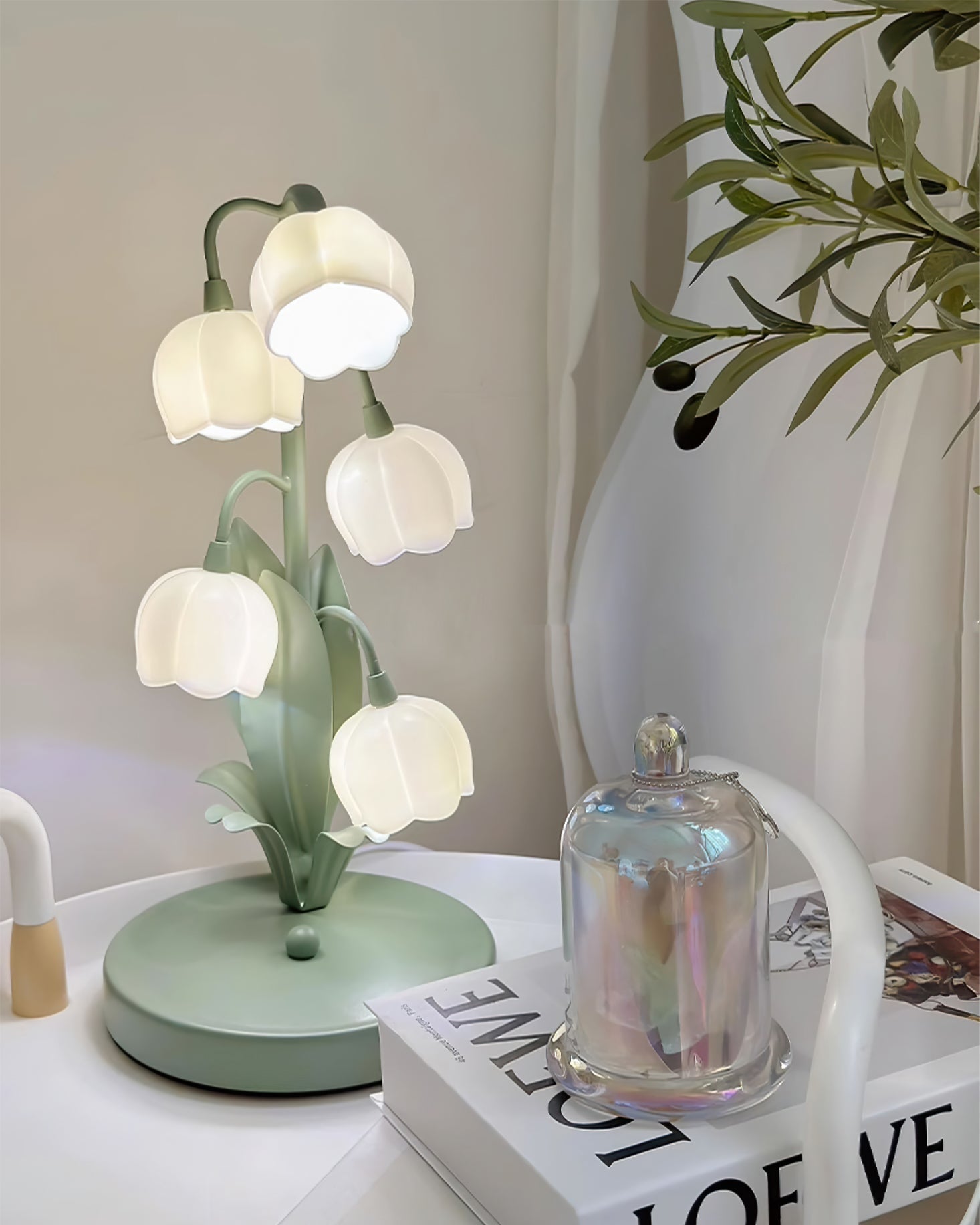 Table lamp with a bell orchid - Lamylie