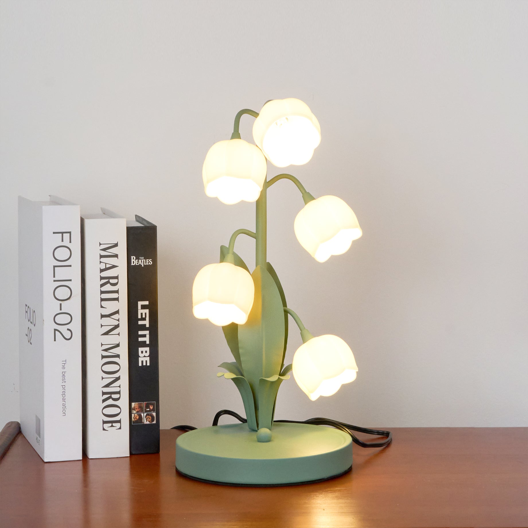 Table lamp with a bell orchid - Lamylie