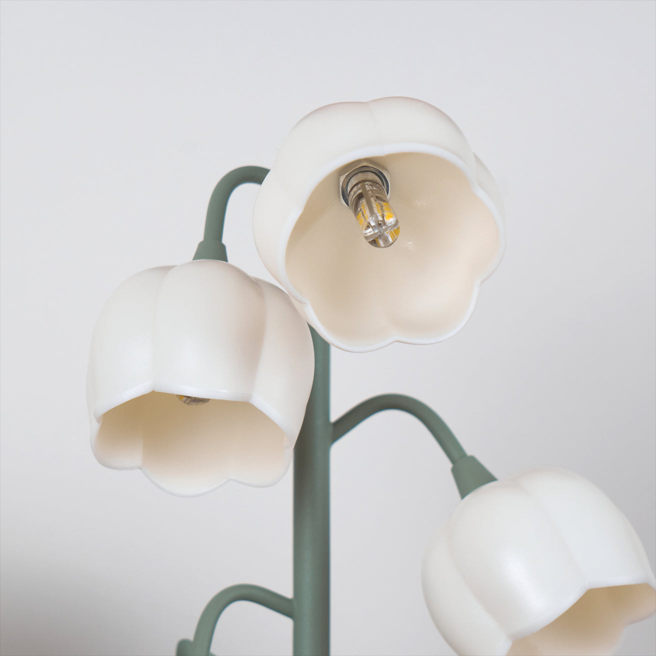 Table lamp with a bell orchid - Lamylie