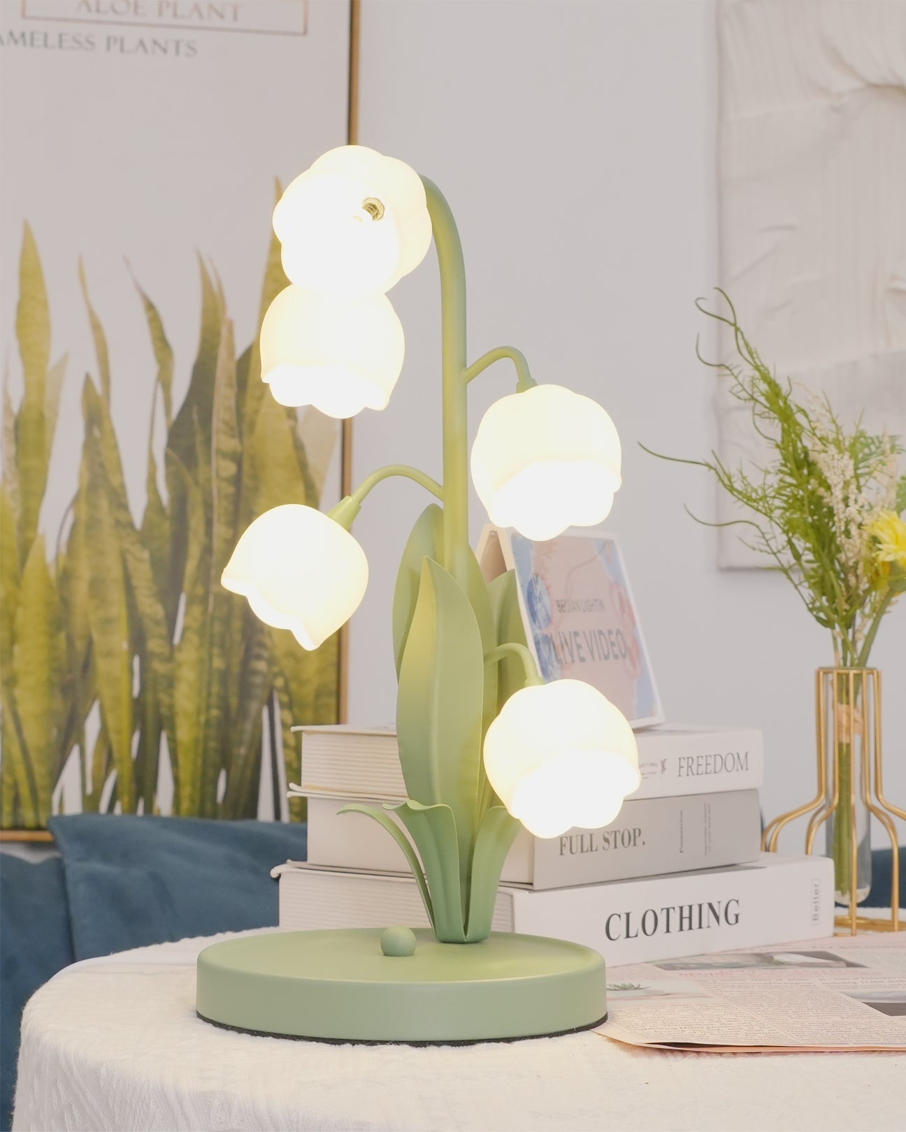 Table lamp with a bell orchid - Lamylie