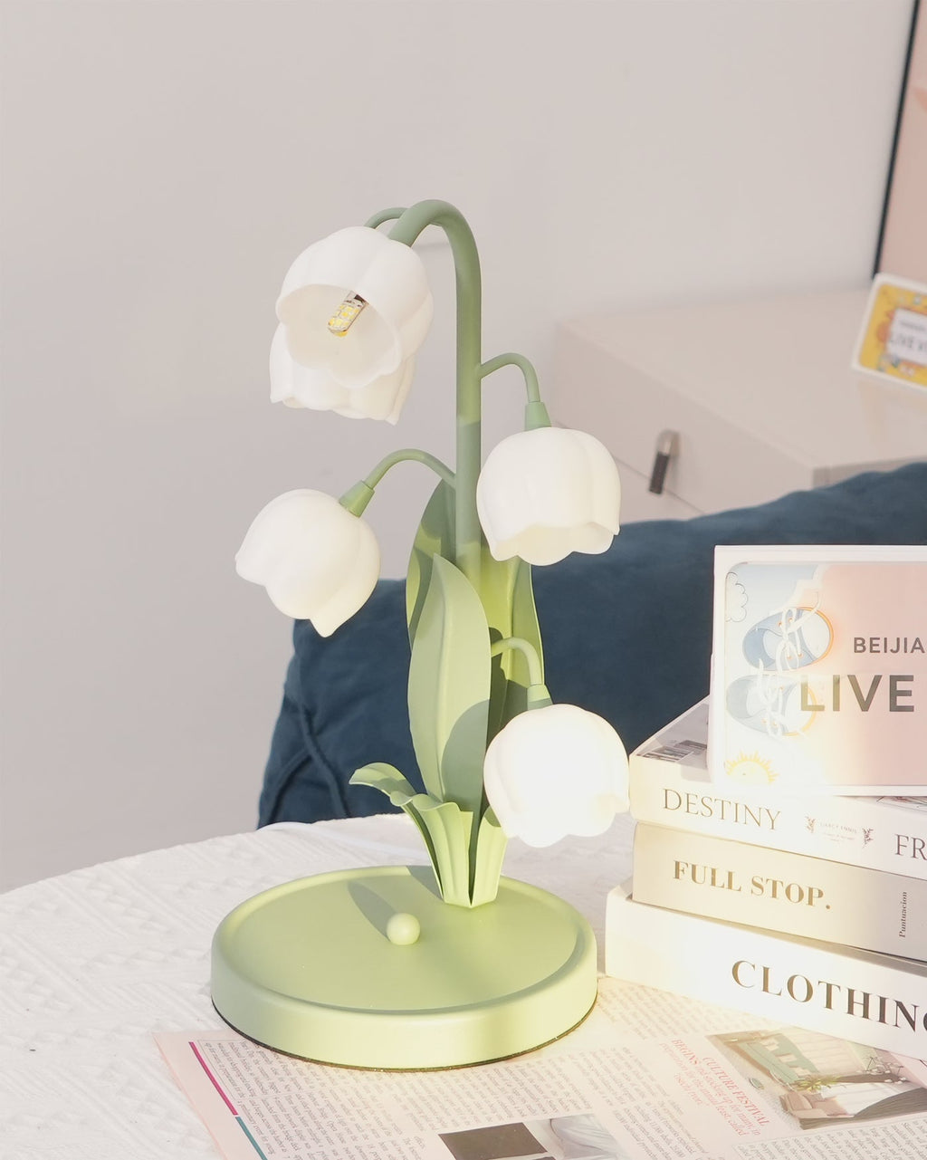 Table lamp with a bell orchid - Lamylie