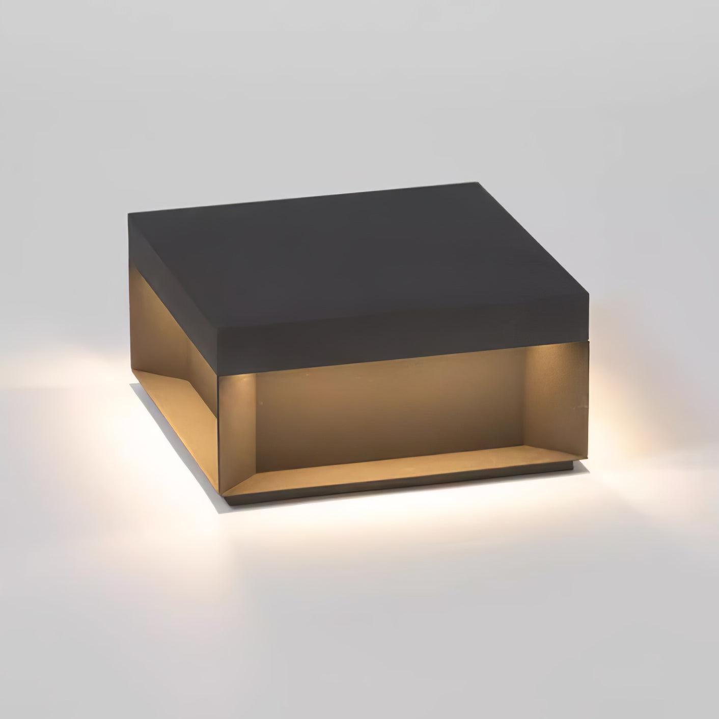 Outdoor-Gartenlampe Quadrat — Wasserdicht IP65 Pfostenleuchte Schwarz Metall & Mattiertes Glas — 20×20×10 cm / 30×30×15 cm / 40×40×20 cm / 50×50×35 cm — Solarpanel oder Netzanschluss — 3000K/4000K/6000K — Einfahrt, Terrasse, Weg & Zaun - Lamylie