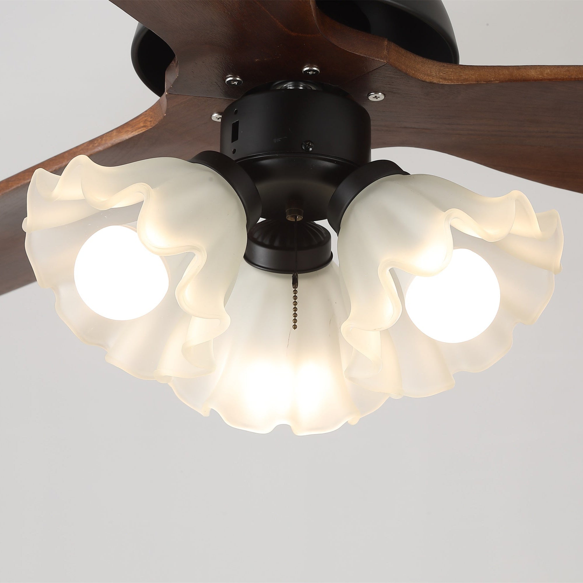 Ventilator de tavan cu iluminare | Ventilator scandinav cu lampă | Palete din lemn și iluminare LED - Lamylie