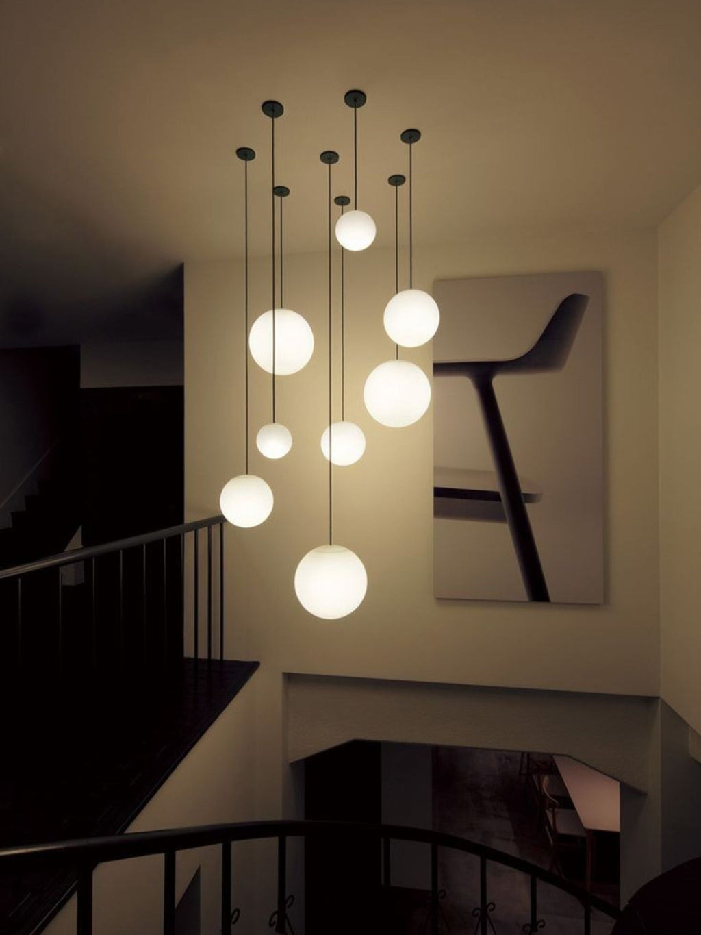 Architektoniczna lampa wisząca z opalowym szkłem — mosiężna lub czarna — Ø9-30cm — wysokość 100-200cm - Lamylie