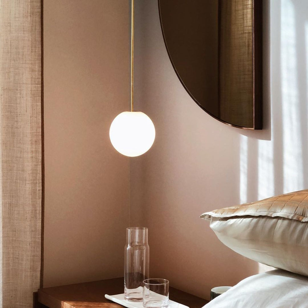 Architektoniczna lampa wisząca z opalowym szkłem — mosiężna lub czarna — Ø9-30cm — wysokość 100-200cm - Lamylie