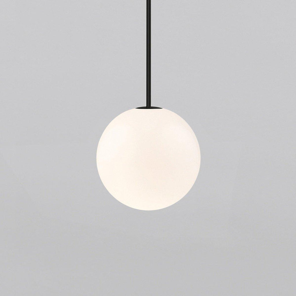 Architektoniczna lampa wisząca z opalowym szkłem — mosiężna lub czarna — Ø9-30cm — wysokość 100-200cm - Lamylie