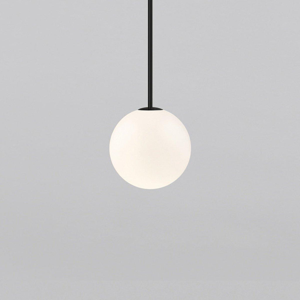 Architektoniczna lampa wisząca z opalowym szkłem — mosiężna lub czarna — Ø9-30cm — wysokość 100-200cm - Lamylie