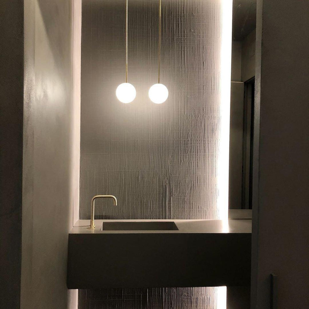 Architektoniczna lampa wisząca z opalowym szkłem — mosiężna lub czarna — Ø9-30cm — wysokość 100-200cm - Lamylie